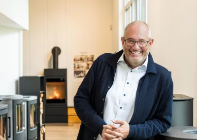 Portrait Thomas Neises, GF - in der Kaminofen Ausstellung